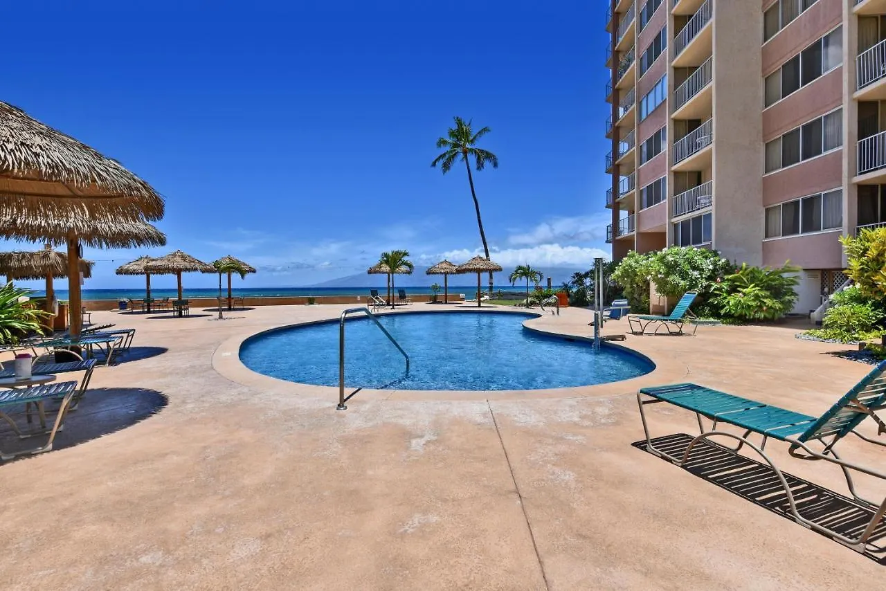 Royal Kahana 104 0*,