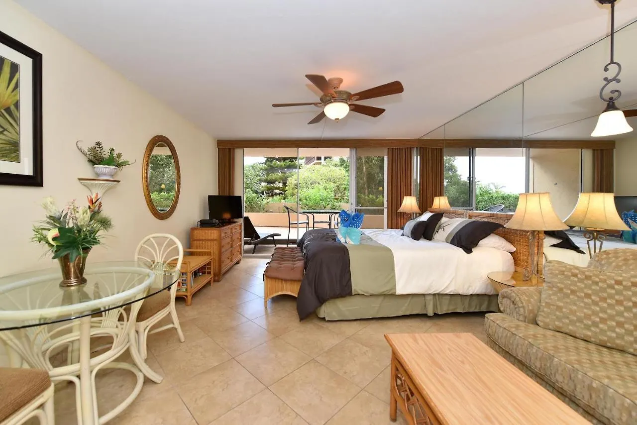 Royal Kahana 104 0*,